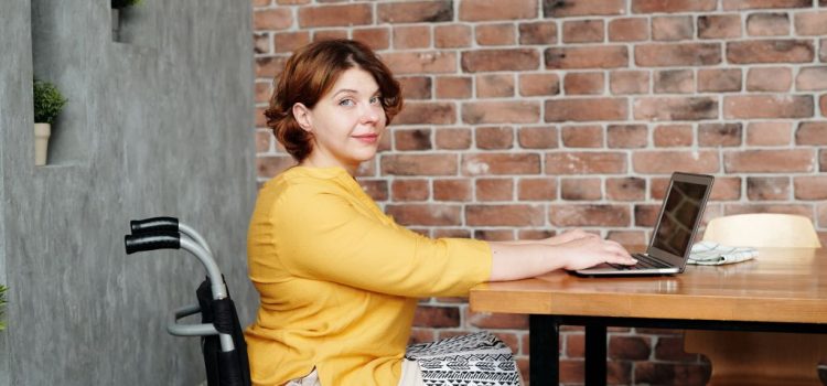 Osebna asistenca: Vloga za osebno asistenco